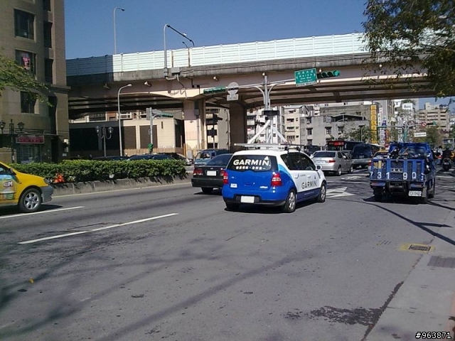 GARMIN實景拍攝車