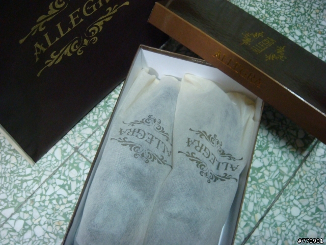 [分享]ALLEGRA 黑色款尖頭皮鞋(簡易開箱)