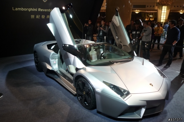 Lamborghini Reventón Roadster發表會 開箱?  (更新完)