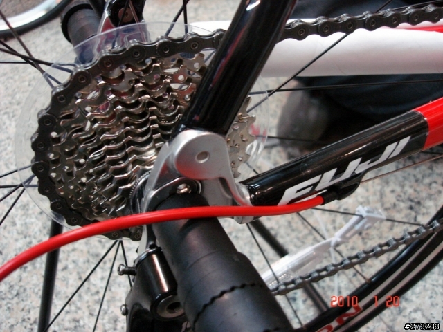 [開箱] FUJI SST3.0 - 我的第一台公路車