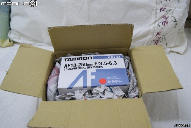 [開箱文] 不是什麼頂級鏡頭啦 ~ 只不過是一顆平民旅遊鏡 TAMRON A18