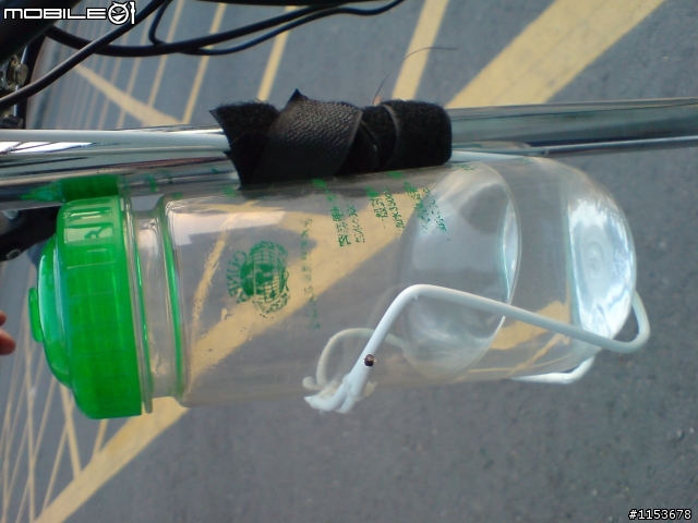 DIY 用衣架作成的水壺架