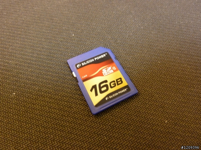 [開箱]Silicon Power(廣穎科技) Class10 記憶卡