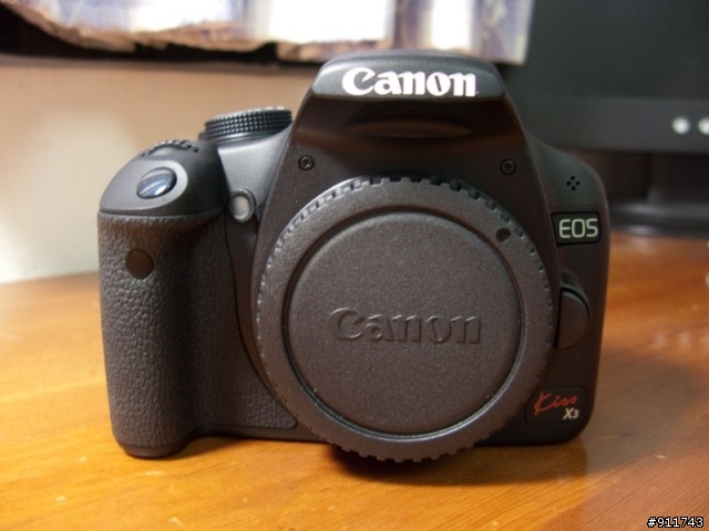 【開箱】重量適合女生拿的DSLR--KissX3入手>///<