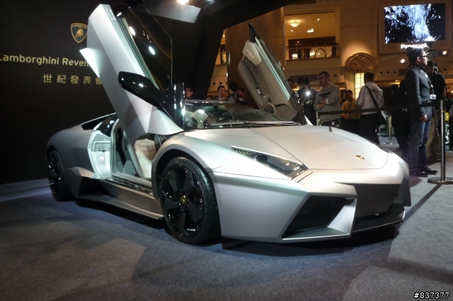 Lamborghini Reventón Roadster發表會 開箱?  (更新完)