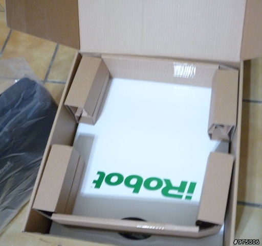 iRobot Roomba 610 自動清掃機器人吸塵器-我家瑪莉亞開箱囉