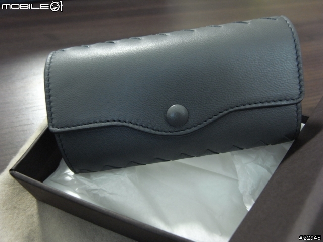 [分享] Bottega Veneta 配件. 不再錯過的灰藍色Matita