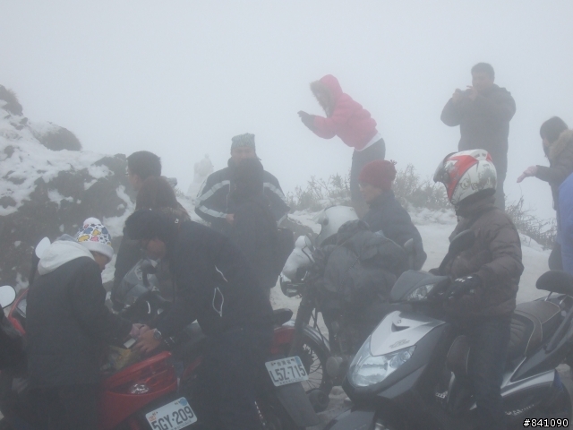 Yes, go up.  騎小摺上雪域武嶺