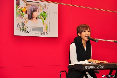 [分享]1月3日林綾LIVE音樂會in台中法雅客