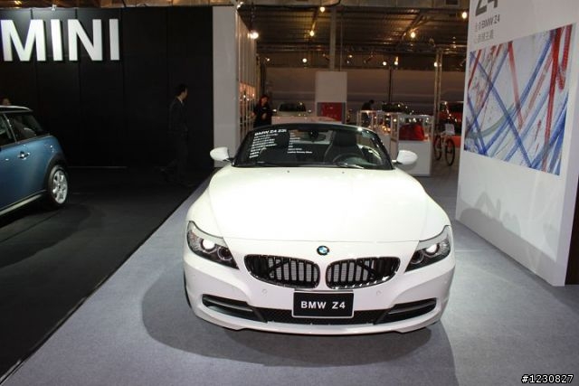 小弟我可以率先蓋2010台中車展的大樓嗎?