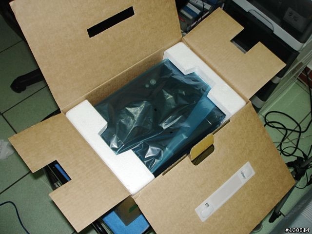 [分享]小主機也能有好效能 ~ 附加聯力PC-Q07開箱
