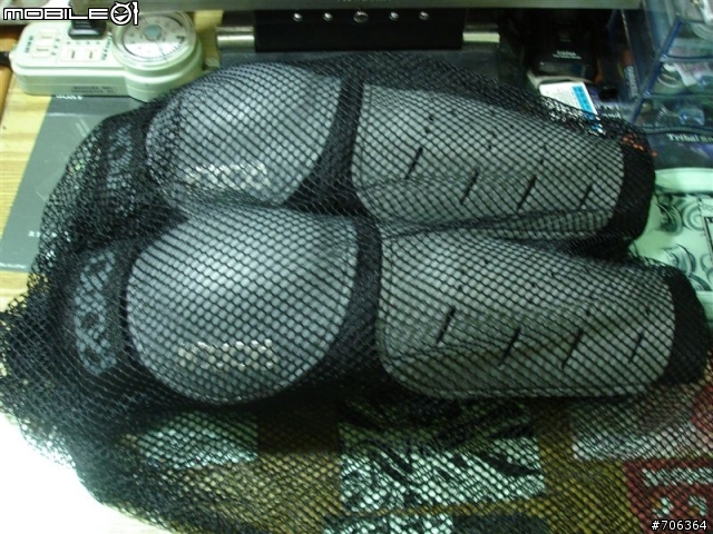 [護具開箱]一組能當兩組用的SCOTT長腿護膝Knee Guard 0-Zero & 護軸