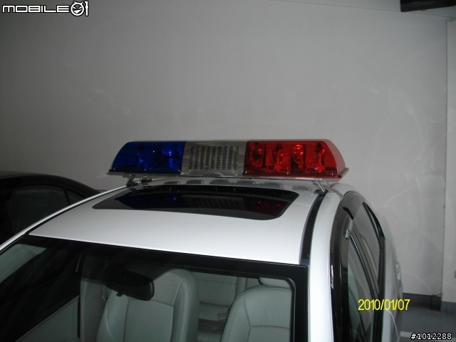 痞子英雄的警車