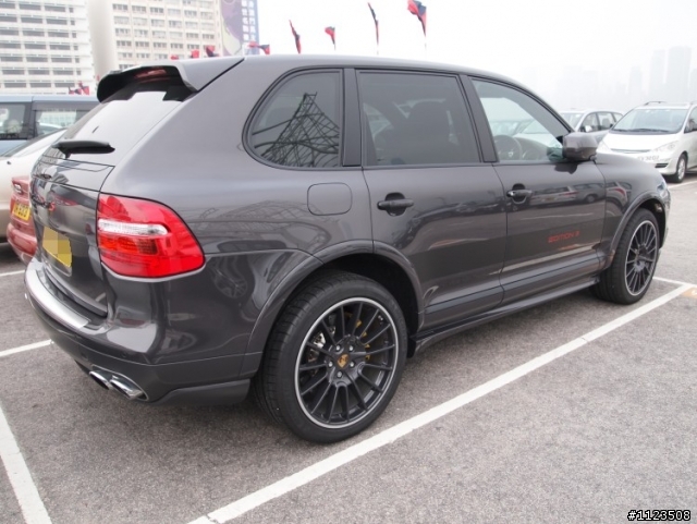 偽Cayenne GTS Porsche Design Edition 3?? 發見