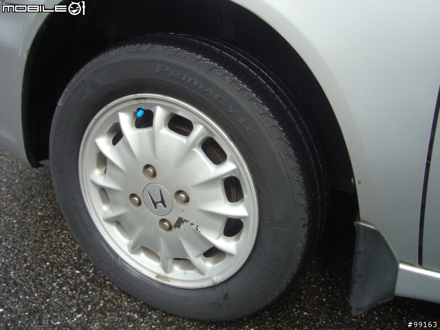 請教胎紋的方向 MICHELIN Primacy LC