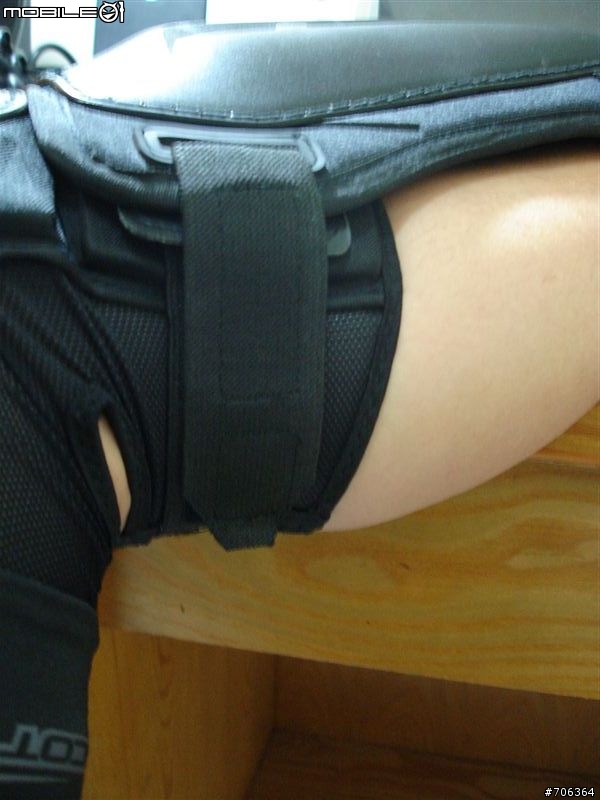 [護具開箱]一組能當兩組用的SCOTT長腿護膝Knee Guard 0-Zero & 護軸