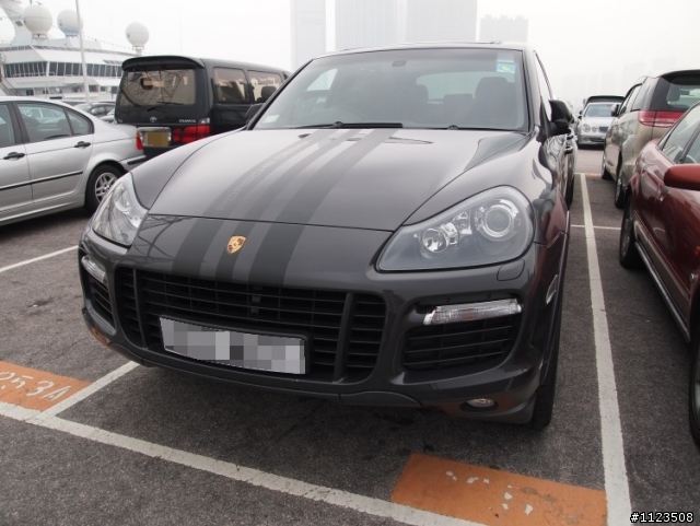 偽Cayenne GTS Porsche Design Edition 3?? 發見