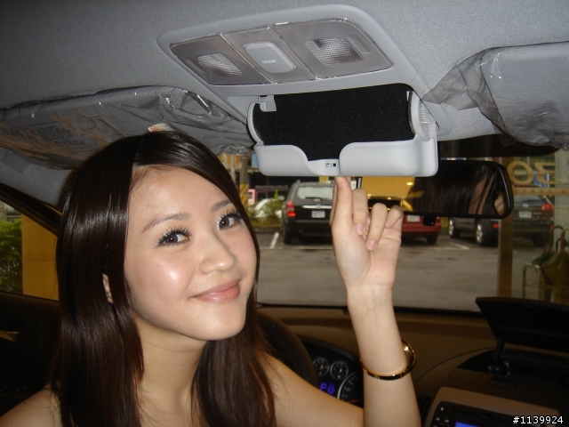 天冷心不冷  身為現代i30渦輪柴油發表賞車會唯一參賽女性