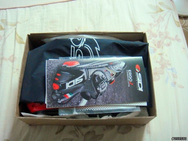 [開箱]~~2010 SIDI ERGO2...原來好卡鞋真的很重要....