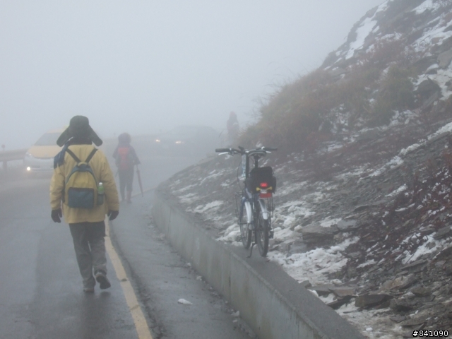 Yes, go up.  騎小摺上雪域武嶺