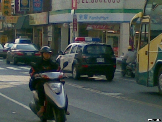 警用OUTLANDER