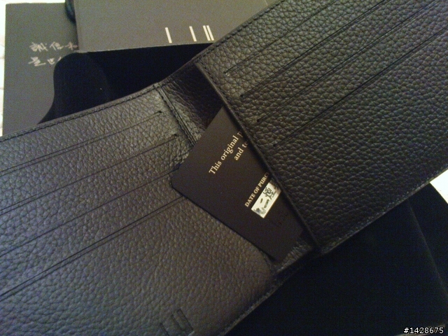 向裘德洛看齊~Dunhill D-eight Grey 皮夾
