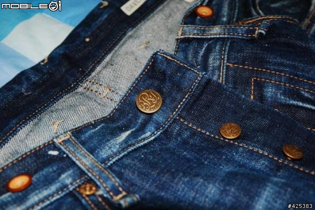 [分享] Replay Blue Jeans (圖多)