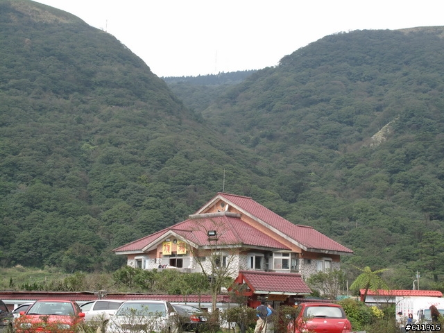 偷得半日閑轉把半日遊:竹子湖海芋~二子坪~大屯山助航台