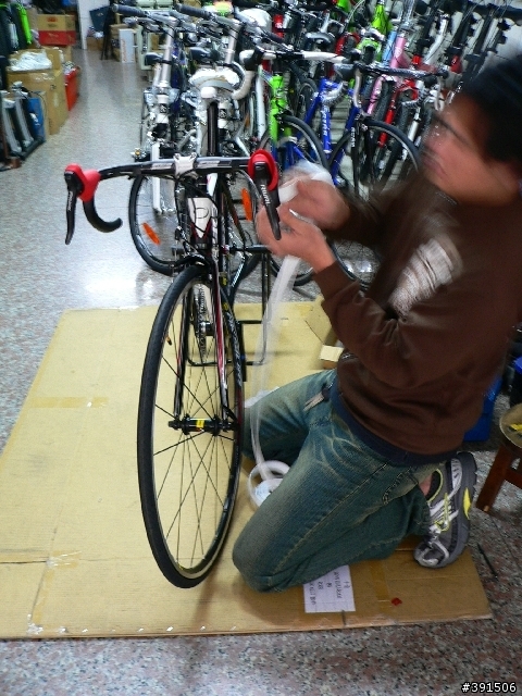[跨新年~跨新車] 2010 ORBEA AQUA