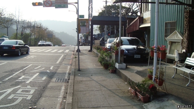 服務熱切的新車店!!