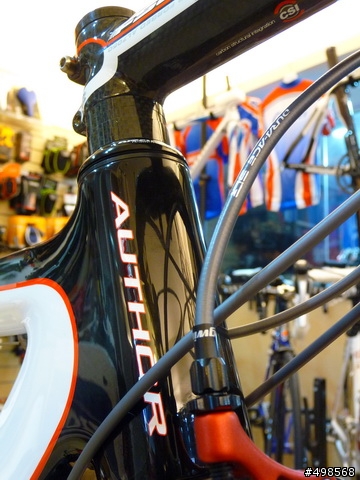 人生的第一台碳纖車架Author CA9900～～附上完成圖