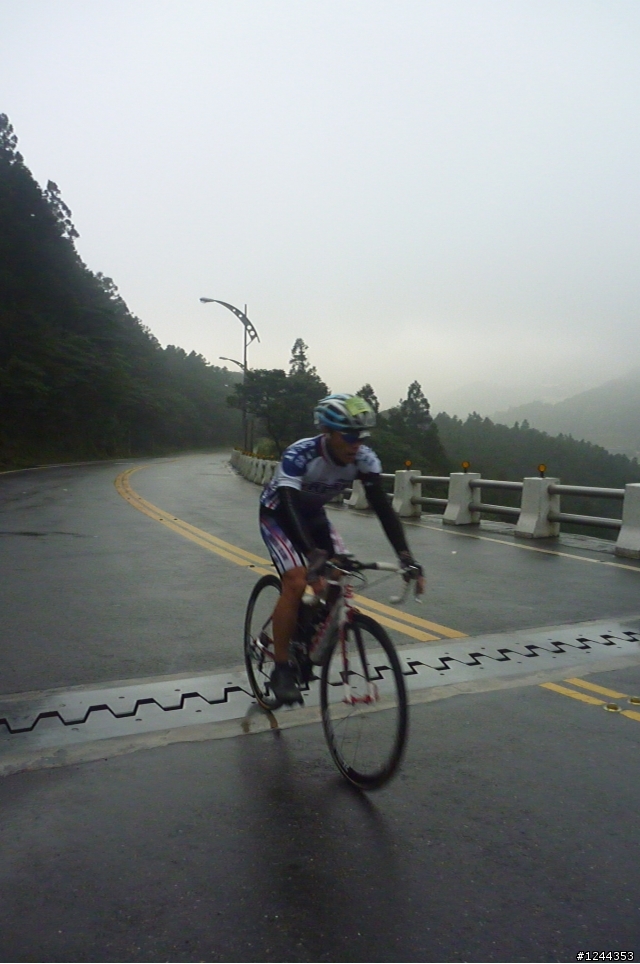 2010/1/17 NeverStop 永不放棄-P字山道----------照片區------大家來找吧！