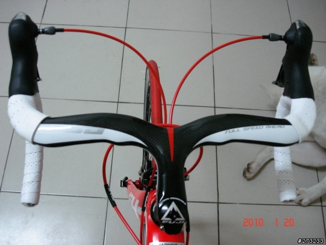 [開箱] FUJI SST3.0 - 我的第一台公路車