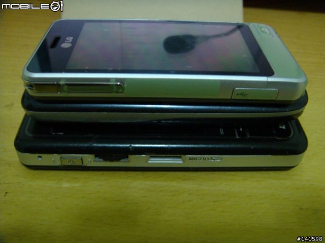 LG GD510最迷你的 3 吋觸控螢幕手機