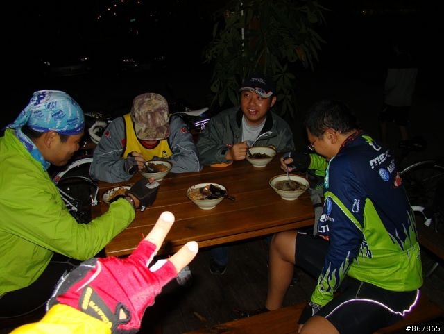 [照片]980107暗攻叫訓練騎_小緯亂拍篇