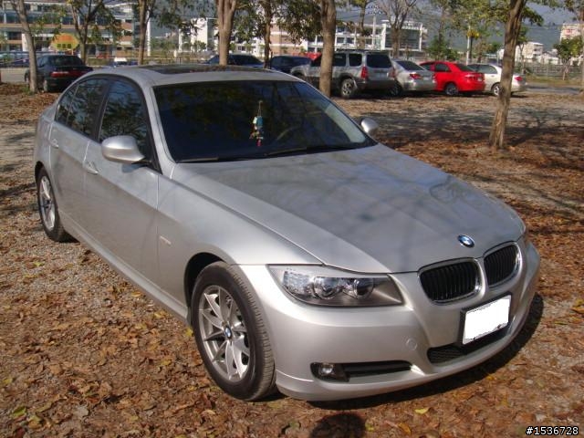 2010年式320I開箱文