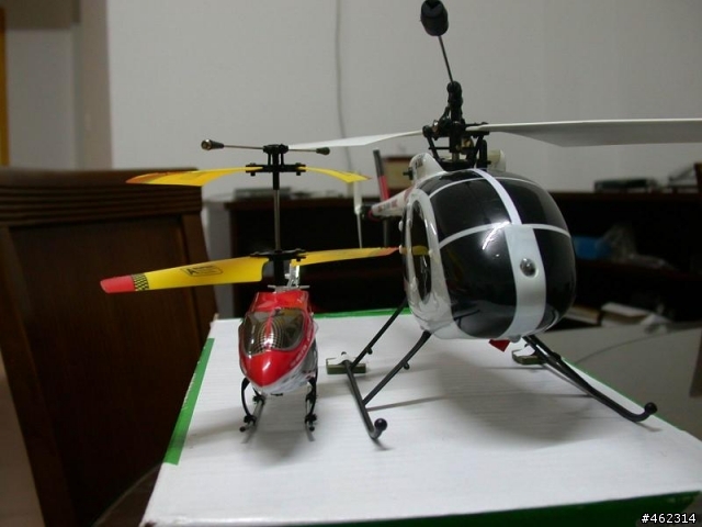 電動直昇機：上海九鷹218A