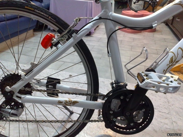 簡易開箱~JOLLI~應該是10年的   新增開箱GIANT~VENTO車衣 NIKE快速排汗DRI-FIT系列運動褲