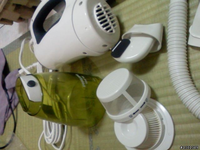 [開箱]PHILIPS  FC6130吸塵器 小空間清掃的好幫手