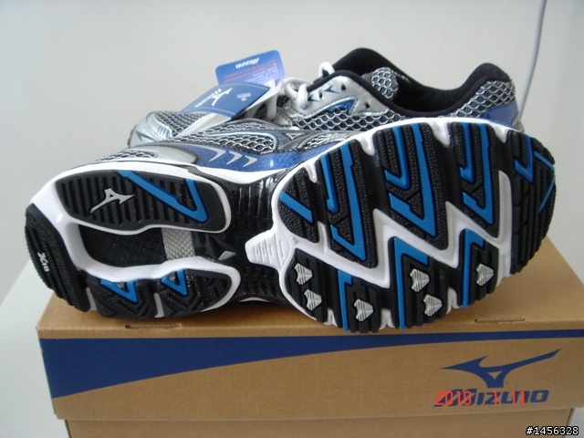 Mizuno Wave Rider 13