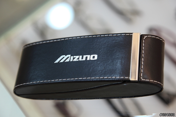 當 依視路 智潔A2鍍膜+MIZUNO鏡框碰上NIDEK  3D磨片機=完美