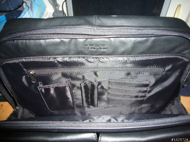 敗了 Kenneth Cole Reaction