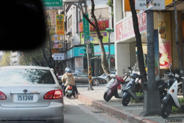 過年近期巧遇馬兒~