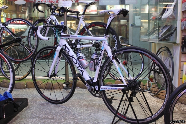 [開箱文]2010 AG2R KOM  車架開箱[成車圖補完]