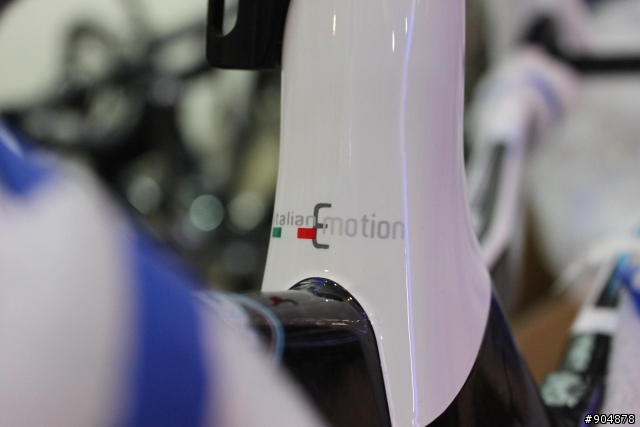 [開箱文]2010 AG2R KOM  車架開箱[成車圖補完]
