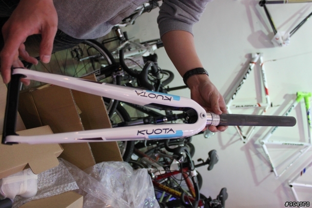 [開箱文]2010 AG2R KOM  車架開箱[成車圖補完]