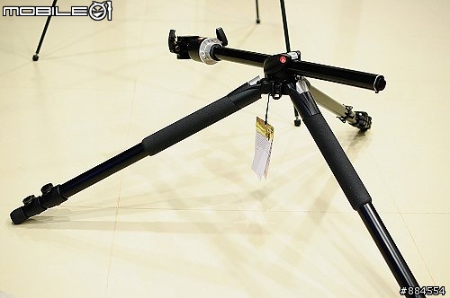 防身型腳架入手：Manfrotto 055XPROB