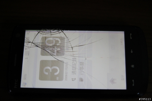 請問  htc hd 螢幕撞破  維修要多少錢  (附圖)