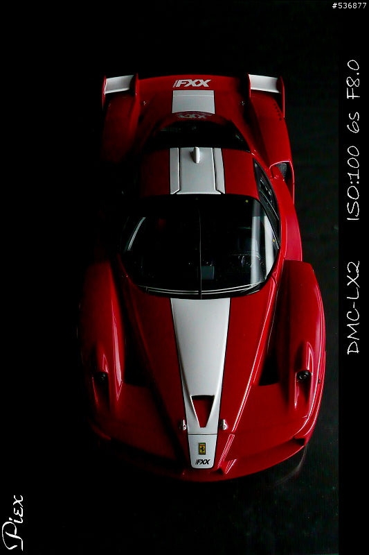[1/18]ENZO Ferrari再進化－FXX