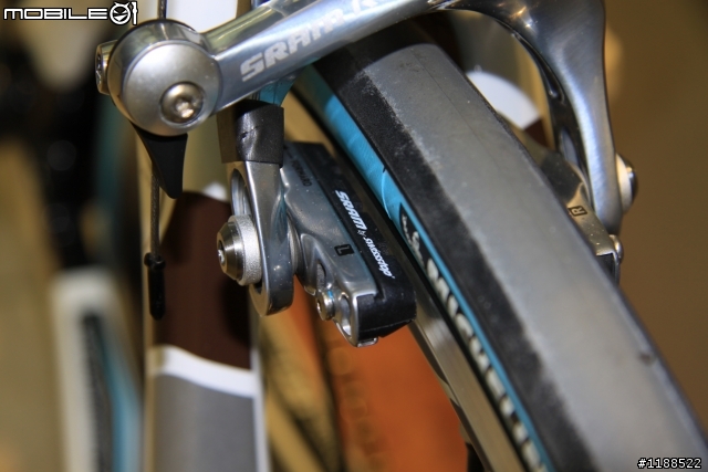 [開箱] 2010 KUOTA KOM ag2r 車隊版  ~~~  清新陽光 過年開箱